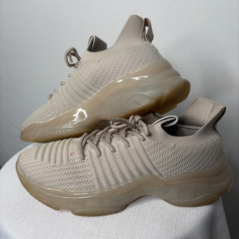 Cushionaire Apollo-T Sneakers Men’s size 8.5 Knit Beige(B88)”✨
